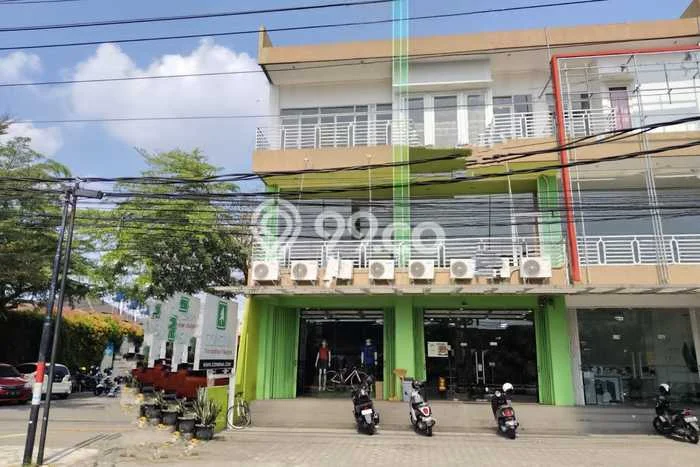 Unit Ruko Paling Strategis di Depok Sleman dengan LB 225m2 Unit Ruko Paling Strategis di Depok Sleman dengan LB 225m2