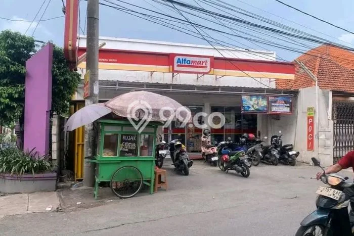 Unit Komersial Dijual di Wonocolo Surabaya Luas Tanah 208m2, Luas Bangunan 200m2 Unit Komersial Dijual di Wonocolo Surabaya Luas Tanah 208m2, Luas Bangunan 200m2