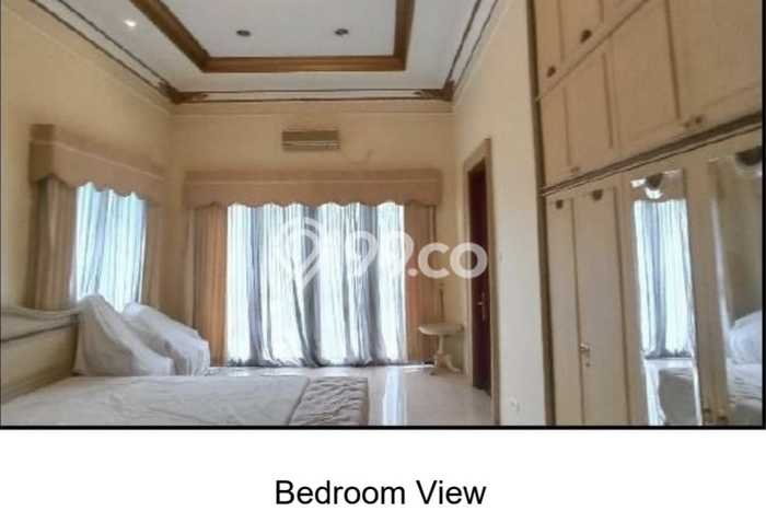 Siap Huni Rumah Mewah 4 Kamar di Gayungan Dekat ke Mana Saja Siap Huni Rumah Mewah 4 Kamar di Gayungan Dekat ke Mana Saja