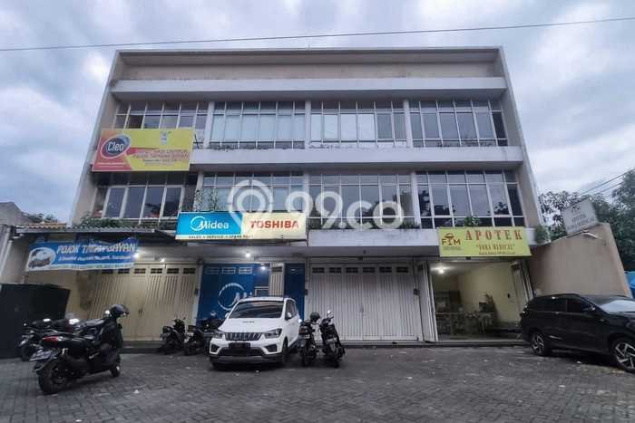 Untuk Disewa Ruko di Rungkut Surabaya LT 99m2, LB 190m2 Untuk Disewa Ruko di Rungkut Surabaya LT 99m2, LB 190m2