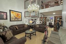 Rumah Mewah Siap Huni LT 187m2 di Gayungan, Surabaya Rumah Mewah Siap Huni LT 187m2 di Gayungan, Surabaya