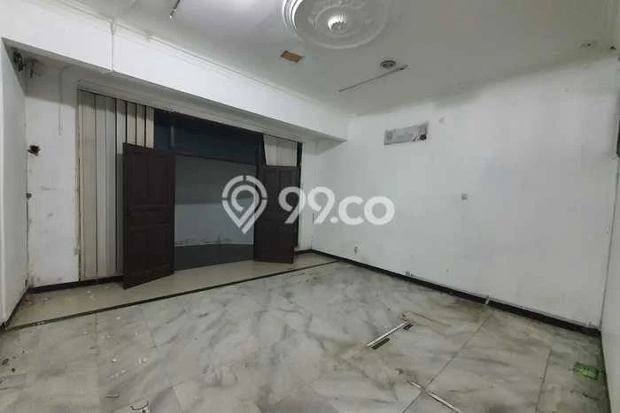 Disewakan Kantor di Kawasan Ramai Jemursari Luas 900m2 Disewakan Kantor di Kawasan Ramai Jemursari Luas 900m2