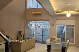 For Sale! Luxury House LT 220m2 Desain Modern di Pakuwon City For Sale! Luxury House LT 220m2 Desain Modern di Pakuwon City