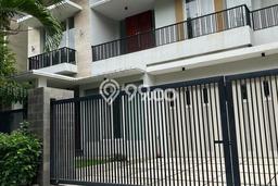Jarang Ada! Rumah Sewa 4 Kamar Bagus Siap Huni Citraland Jarang Ada! Rumah Sewa 4 Kamar Bagus Siap Huni Citraland
