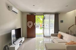 Dijual Hunian Rumah Terawat 2 Kamar di Citraland, Surabaya Dijual Hunian Rumah Terawat 2 Kamar di Citraland, Surabaya