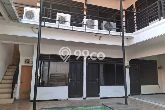 Unit Kost Dijual di Wonocolo dengan 10 Kamar Tidur & Luas Bangunan 300m2 Unit Kost Dijual di Wonocolo dengan 10 Kamar Tidur & Luas Bangunan 300m2