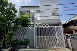 Dijual Cepat Rumah Favorit Siap Huni LB 270m2 di Wiyung, Surabaya Dijual Cepat Rumah Favorit Siap Huni LB 270m2 di Wiyung, Surabaya