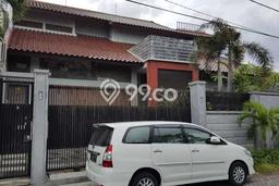 Rumah Luxury Modern Tanpa Renovasi di Surabaya Kota Surabaya Rumah Luxury Modern Tanpa Renovasi di Surabaya Kota Surabaya