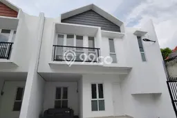 For Sale Hunian Rumah Nyaman 3 Kamar di Jatiwaringin, Jakarta Timur For Sale Hunian Rumah Nyaman 3 Kamar di Jatiwaringin, Jakarta Timur