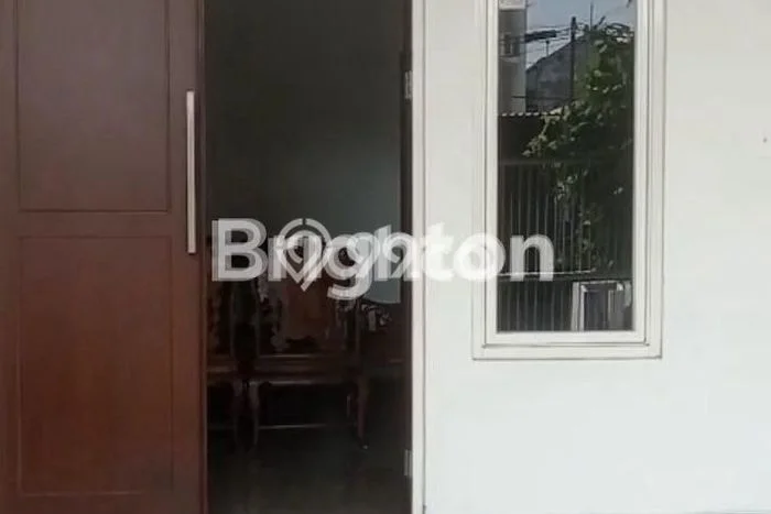 For Sale Rumah 3 Kamar Lokasi Ideal Bagus dan Strategis di Waru For Sale Rumah 3 Kamar Lokasi Ideal Bagus dan Strategis di Waru
