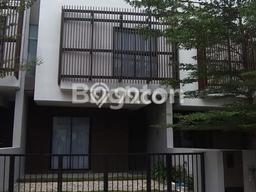 For Sale Hunian Rumah Nyaman 3 Kamar di Ngagel, Surabaya For Sale Hunian Rumah Nyaman 3 Kamar di Ngagel, Surabaya