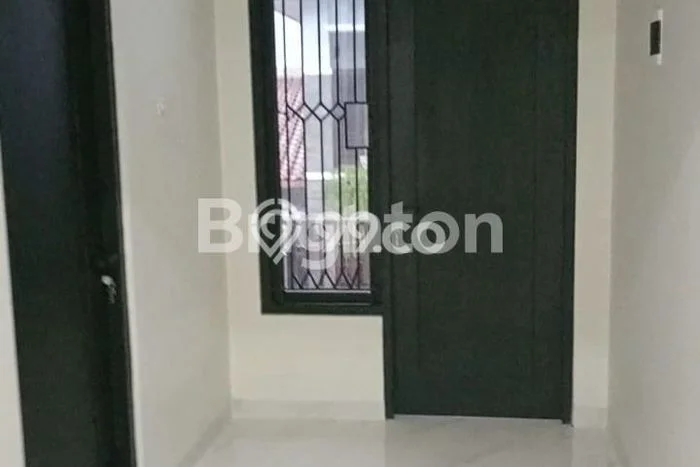 Jual Rumah Minimalis Bagus Punya 3 KT di Rungkut Surabaya SHM Jual Rumah Minimalis Bagus Punya 3 KT di Rungkut Surabaya SHM