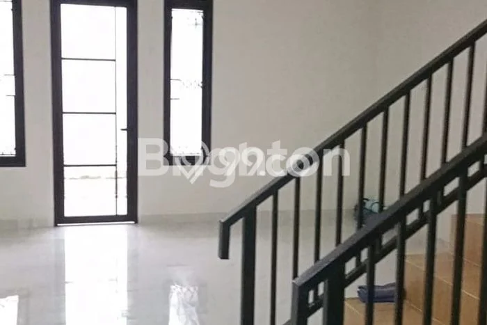 Jual Rumah Minimalis Bagus Punya 3 KT di Rungkut Surabaya SHM Jual Rumah Minimalis Bagus Punya 3 KT di Rungkut Surabaya SHM