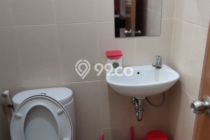 Dijual Apartemen di Rungkut, Surabaya 0 KT, 1 KM Strategis Dijual Apartemen di Rungkut, Surabaya 0 KT, 1 KM Strategis