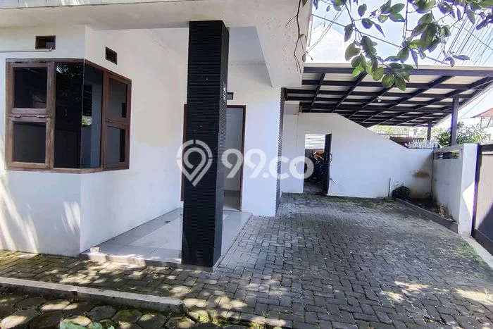 Jarang Ada! Rumah Sewa 3 Kamar Bagus Siap Huni Turangga Jarang Ada! Rumah Sewa 3 Kamar Bagus Siap Huni Turangga
