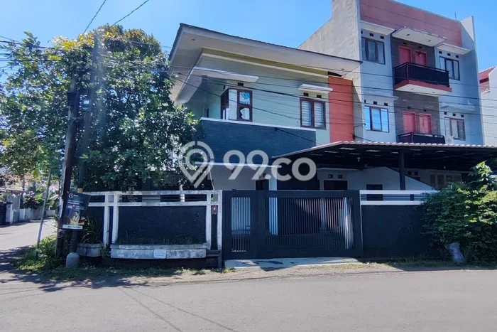 Jarang Ada! Rumah Sewa 3 Kamar Bagus Siap Huni Turangga Jarang Ada! Rumah Sewa 3 Kamar Bagus Siap Huni Turangga