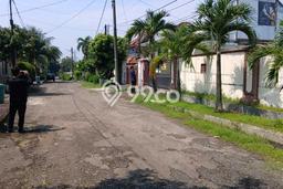 Kavling Tanah Dijual di Cinere, Depok, Luas 131m2 Area Strategis Kavling Tanah Dijual di Cinere, Depok, Luas 131m2 Area Strategis