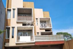 Ruko Disewakan di , Luas 425m2m², Area Potensial Ruko Disewakan di , Luas 425m2m², Area Potensial