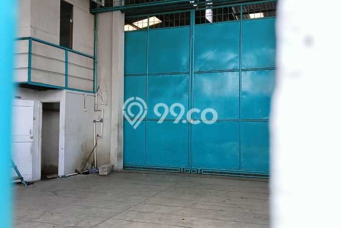 Gudang Siap Pakai di Holis Cigondewah, Luas 600m², Area Komersial Gudang Siap Pakai di Holis Cigondewah, Luas 600m², Area Komersial