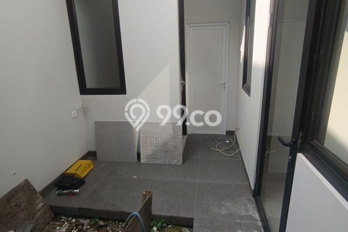 Rumah Modern 4 KT di Kota Wisata Jakarta Timur Unfurnished Rumah Modern 4 KT di Kota Wisata Jakarta Timur Unfurnished