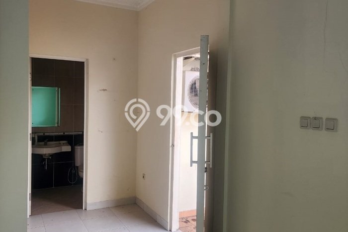Jual Rumah Luas Elegan Dengan View Cantik di Kota Wisata, Jakarta Timur Jual Rumah Luas Elegan Dengan View Cantik di Kota Wisata, Jakarta Timur