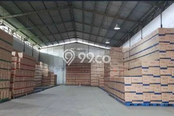 Unit Gudang Disewakan di Kapuk di Area Ramai & Strategis Unit Gudang Disewakan di Kapuk di Area Ramai & Strategis