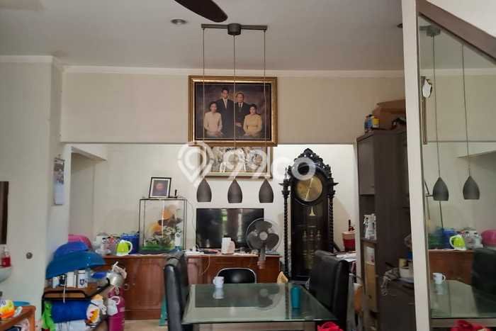 Rumah Minimalis 3 KT di Bintaro Tangerang Selatan Full Furnished Rumah Minimalis 3 KT di Bintaro Tangerang Selatan Full Furnished
