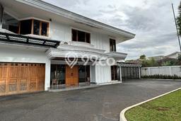 Rumah Luxury Modern Siap Huni di Kemang Jakarta Selatan Rumah Luxury Modern Siap Huni di Kemang Jakarta Selatan
