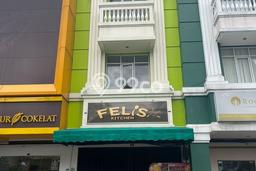 LOKASI STRATEGIS! Ruko Kawasan Lebak Bulus, Luas 200m², Kawasan Ramai, Ready Bisnis LOKASI STRATEGIS! Ruko Kawasan Lebak Bulus, Luas 200m², Kawasan Ramai, Ready Bisnis