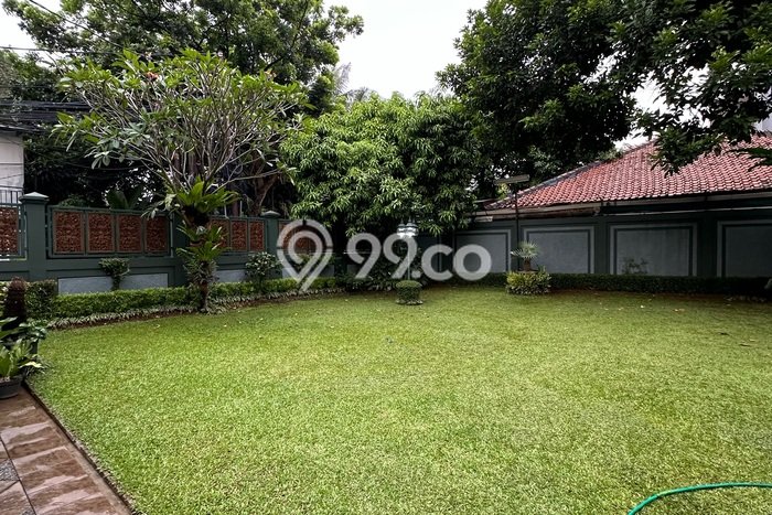 Rumah Asri di Ampera, 6 KM, LT 1000m² Bangunan 650m² Rumah Asri di Ampera, 6 KM, LT 1000m² Bangunan 650m²