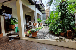 Ready to Use! Luxury House LT 194m2 Desain Elegan di Pondok Indah Ready to Use! Luxury House LT 194m2 Desain Elegan di Pondok Indah