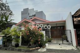 Rumah Mewah LB 125m2 Siap Huni Desain Elegan di Tanjung Barat, Jakarta Selatan Rumah Mewah LB 125m2 Siap Huni Desain Elegan di Tanjung Barat, Jakarta Selatan