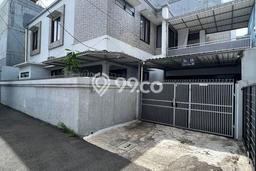 Hot Offer Hunian Mewah Ideal dan Luas di Tebet, Jakarta Selatan Hot Offer Hunian Mewah Ideal dan Luas di Tebet, Jakarta Selatan