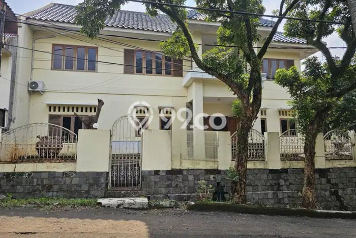 Siap Huni Hunian Elit 6 Kamar di Cinere Dekat ke Mana Pun Siap Huni Hunian Elit 6 Kamar di Cinere Dekat ke Mana Pun