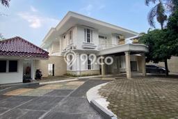 Jual Rumah Luas Elegan Dengan View Eksklusif di Cipete, Jakarta Selatan Jual Rumah Luas Elegan Dengan View Eksklusif di Cipete, Jakarta Selatan