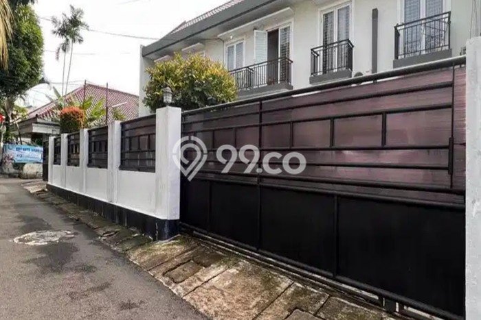 Jual Rumah Luas Elegan Dengan View Eksklusif di Setiabudi, Jakarta Selatan Jual Rumah Luas Elegan Dengan View Eksklusif di Setiabudi, Jakarta Selatan