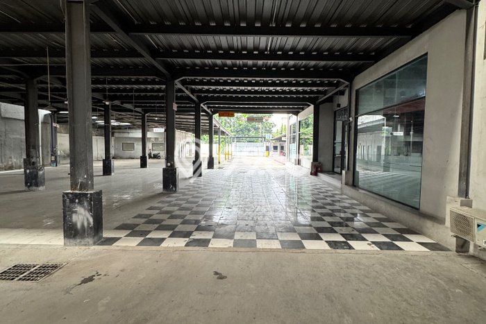 Pabrik Dijual di Kebayoran Lama Jakarta Selatan dengan LB 1000m2 Pabrik Dijual di Kebayoran Lama Jakarta Selatan dengan LB 1000m2