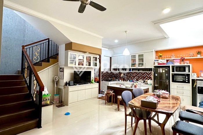 Rumah Modern Cantik 4 KT Siap Huni di Ciracas Rumah Modern Cantik 4 KT Siap Huni di Ciracas