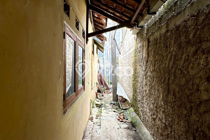 Jual Rumah Bagus Siap Huni LB 150m2 di Ciracas, Jakarta Timur Jual Rumah Bagus Siap Huni LB 150m2 di Ciracas, Jakarta Timur