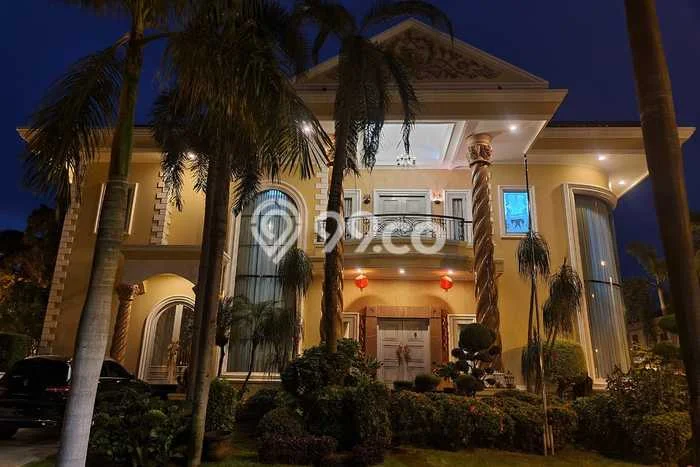 Rumah Mewah LB 554m2 Siap Pakai Desain Elegan di Pantai Indah Kapuk, Jakarta Utara Rumah Mewah LB 554m2 Siap Pakai Desain Elegan di Pantai Indah Kapuk, Jakarta Utara