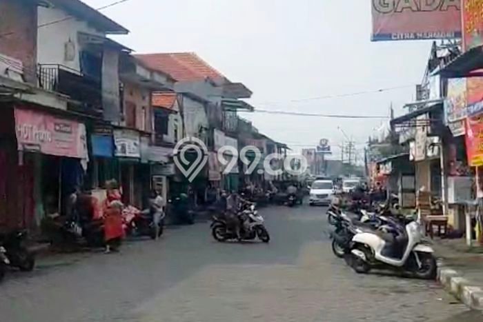 Ruko For Sale di Kawasan Taman, Sidoarjo Harga Kompetitif Ruko For Sale di Kawasan Taman, Sidoarjo Harga Kompetitif