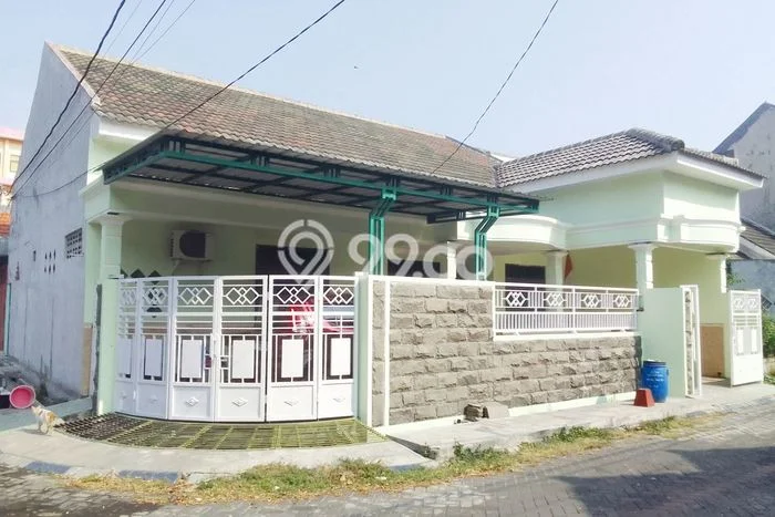 Dijual Cepat Rumah Favorit Siap Huni LB 167m2 di Sidoarjo, Sidoarjo Dijual Cepat Rumah Favorit Siap Huni LB 167m2 di Sidoarjo, Sidoarjo