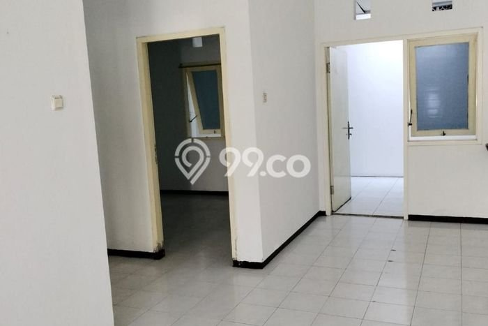 For Sale Rumah 2 Kamar Lokasi Ideal Nyaman dan Strategis di Waru For Sale Rumah 2 Kamar Lokasi Ideal Nyaman dan Strategis di Waru