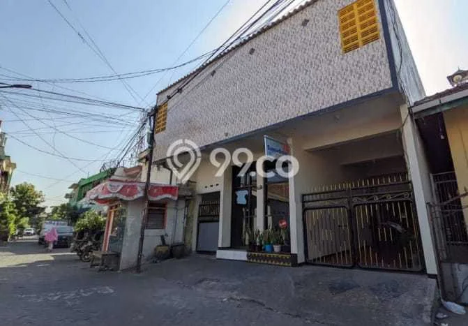 Dijual Kost Strategis di Sukolilo, Surabaya 11 KT, 7 KM, Luas Bangunan 256m2 Dijual Kost Strategis di Sukolilo, Surabaya 11 KT, 7 KM, Luas Bangunan 256m2