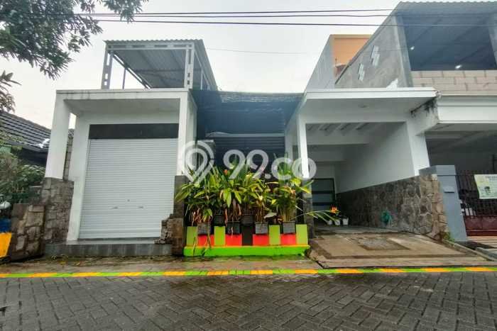 Dijual Rumah Strategis Bagus Punya 6 KT di Lakarsantri Surabaya SHM Dijual Rumah Strategis Bagus Punya 6 KT di Lakarsantri Surabaya SHM