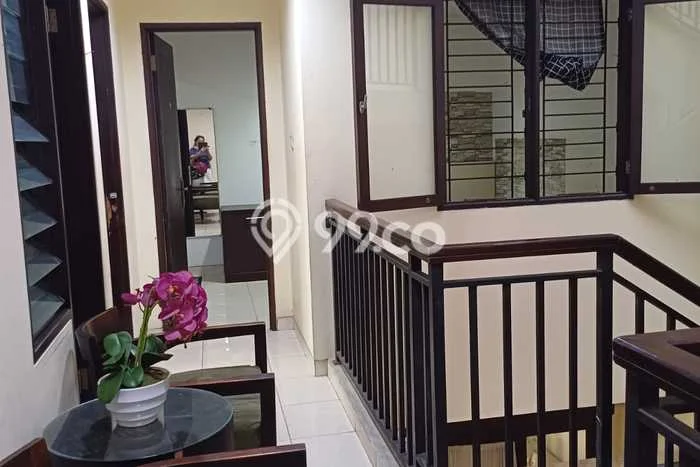 Rumah Modern 3 KT LT 88m2 di Menteng Dalam Rumah Modern 3 KT LT 88m2 di Menteng Dalam
