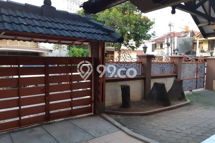 Jual Rumah Luas Megah Dengan View Eksklusif di Pegangsaan, Jakarta Pusat Jual Rumah Luas Megah Dengan View Eksklusif di Pegangsaan, Jakarta Pusat