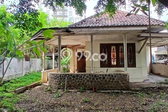 Tanah Strategis Dijual di Menteng Jakarta Pusat 398m2 Tanah Strategis Dijual di Menteng Jakarta Pusat 398m2
