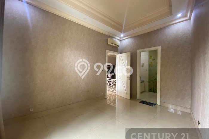 Rumah 3 Kamar Siap Huni Disewakan di Menteng Harga Kompetitif Rumah 3 Kamar Siap Huni Disewakan di Menteng Harga Kompetitif