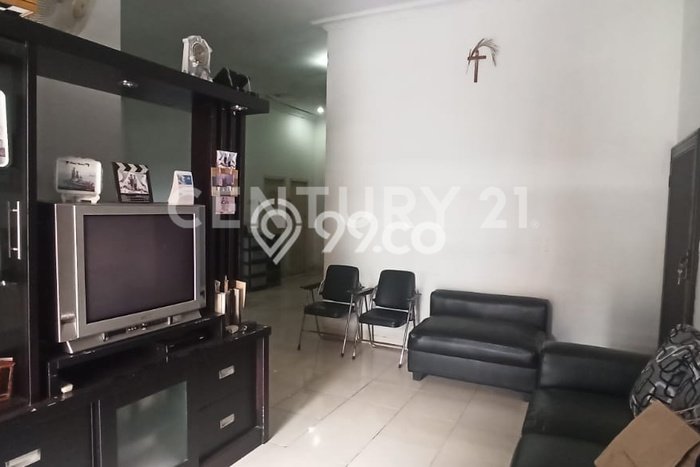 Dijual Rumah Strategis Bagus Punya 3 KT di Kelapa Gading Jakarta Utara SHM Dijual Rumah Strategis Bagus Punya 3 KT di Kelapa Gading Jakarta Utara SHM